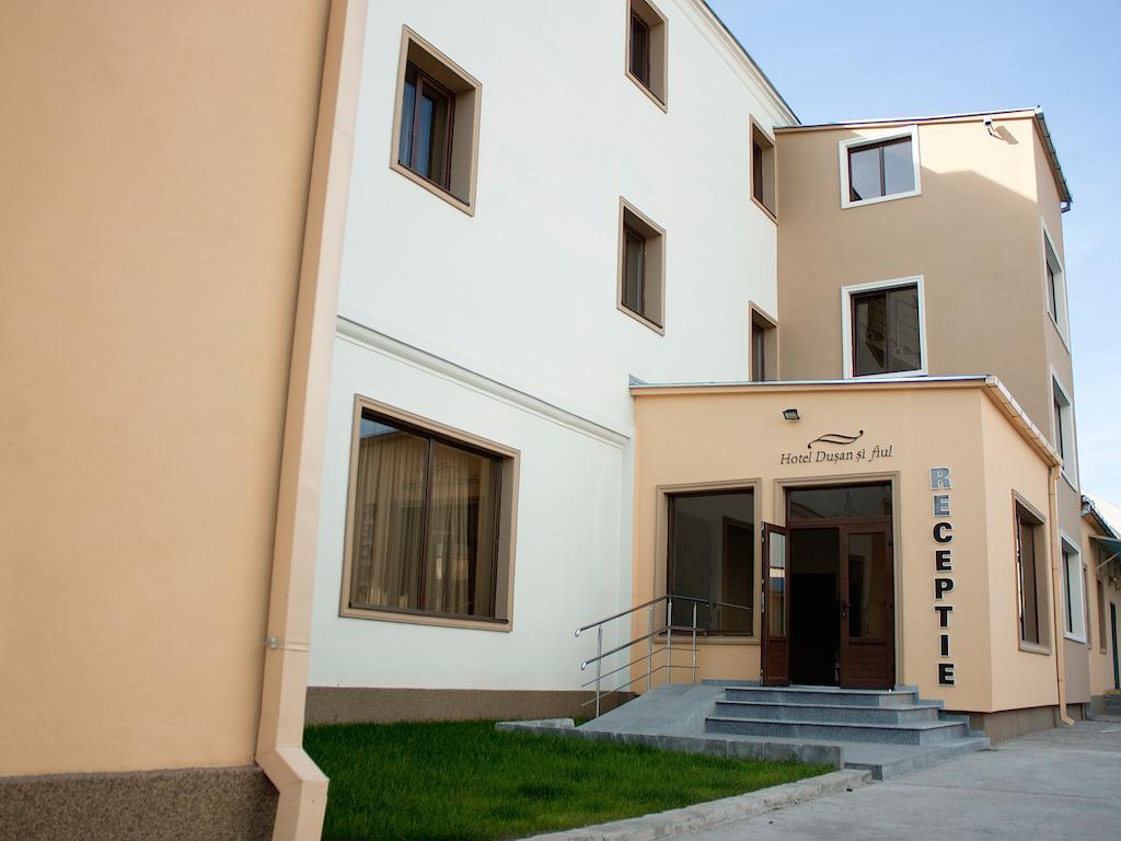 Hotel Dusan Si Fiul Resita Nord Exterior foto